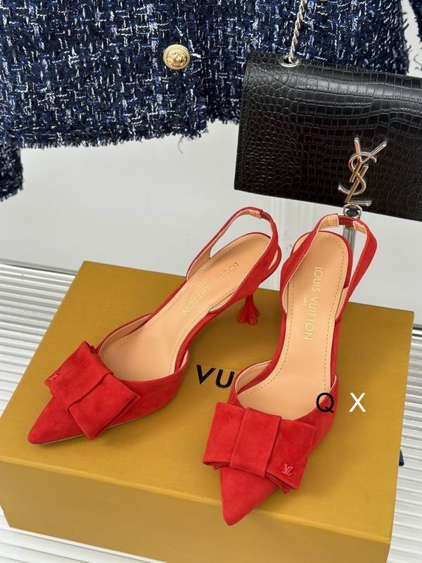 LV Women's Shoes 208